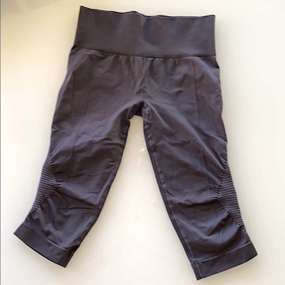 Lululemon Flow Crop Yoga Pants
